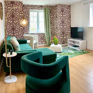 The Comfy Flat- Modern & Bright 2 Bedrooms Liverpool